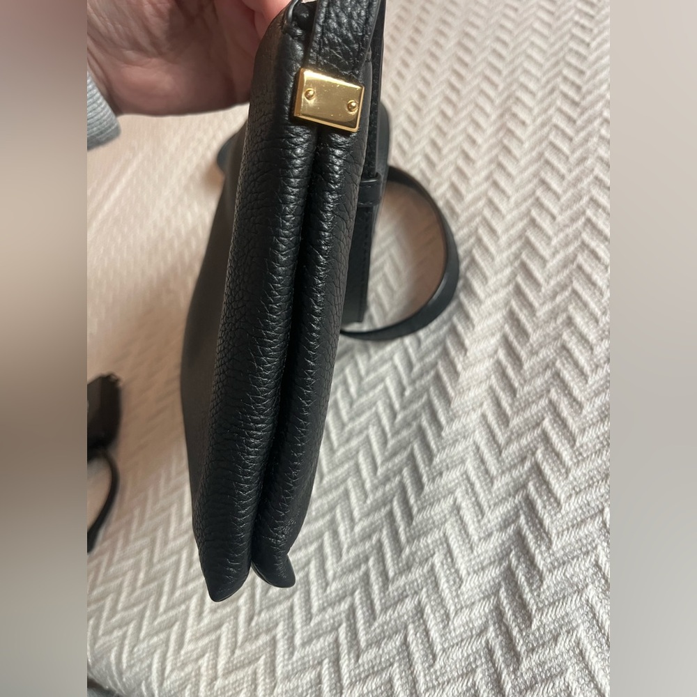 Marc Jacobs Black Crossbody - Picture 7 of 17